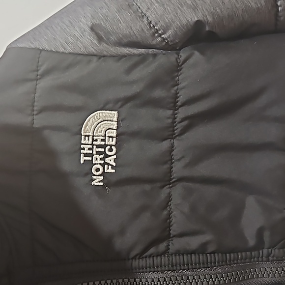 Northface reversible jacket - Picture 2 of 6